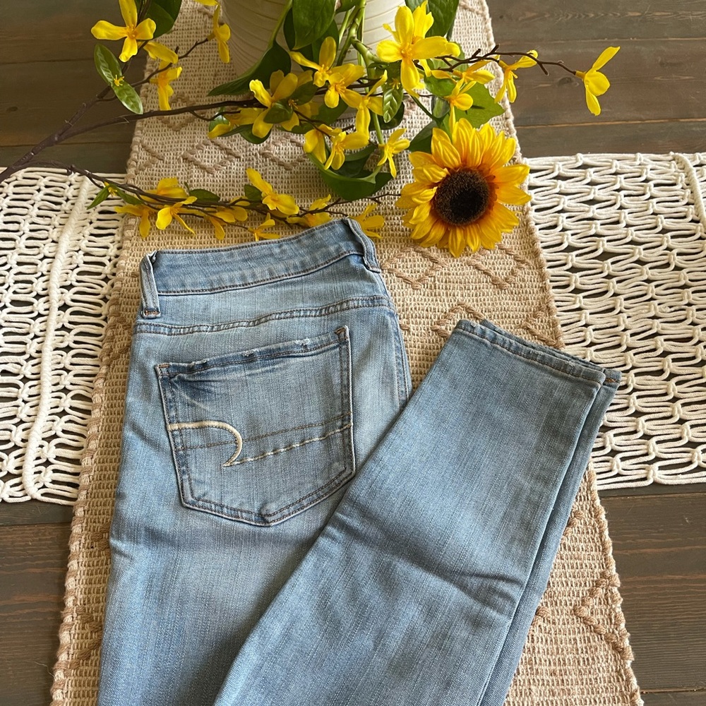 American Eagle super stretch skinny jeans